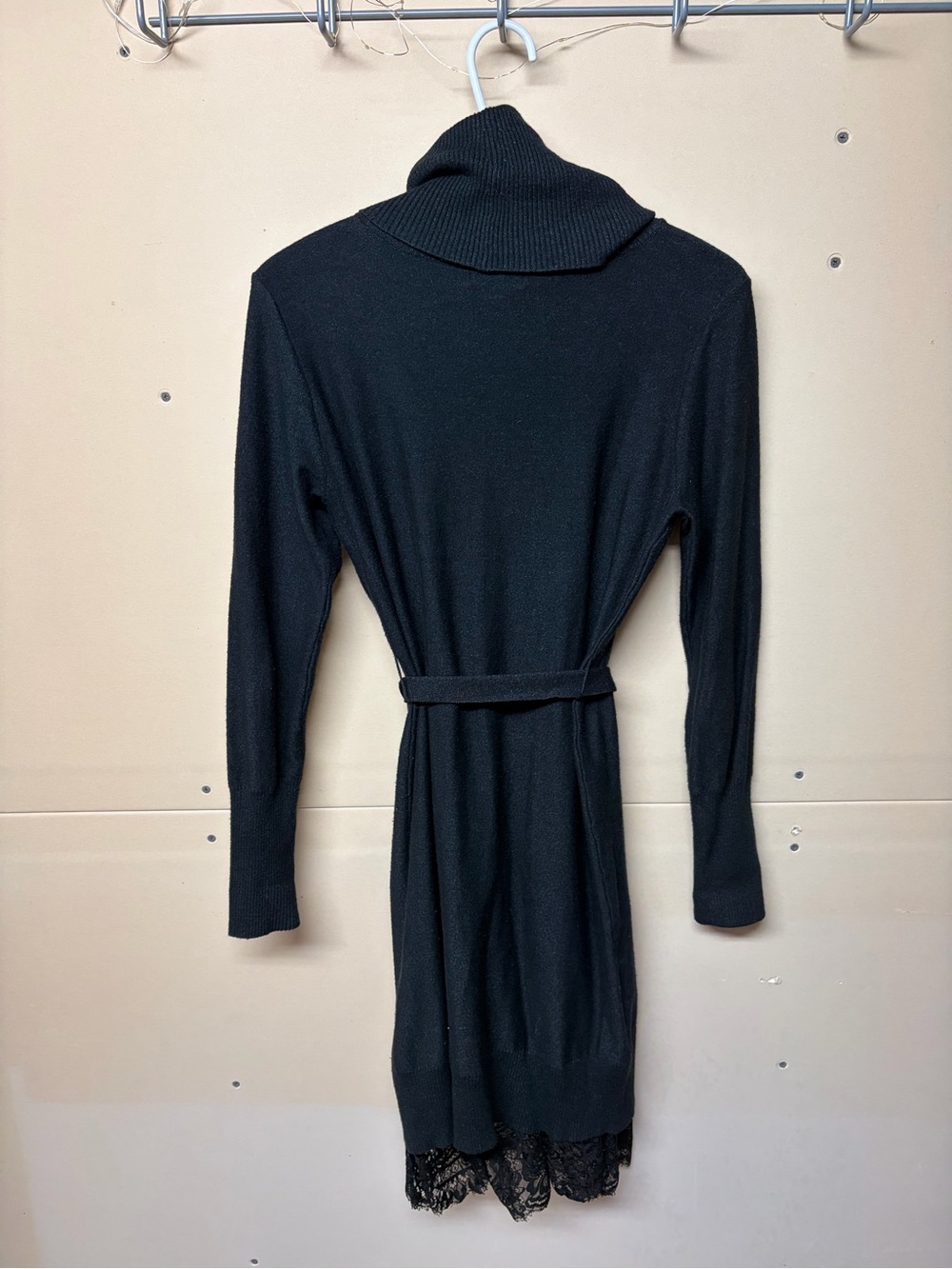 2/$30⚡️- DRESS | Women’s Dynamite dress size small - Picture 2 of 6